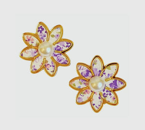 Sample Sale lavender Daisy Stud Earrings