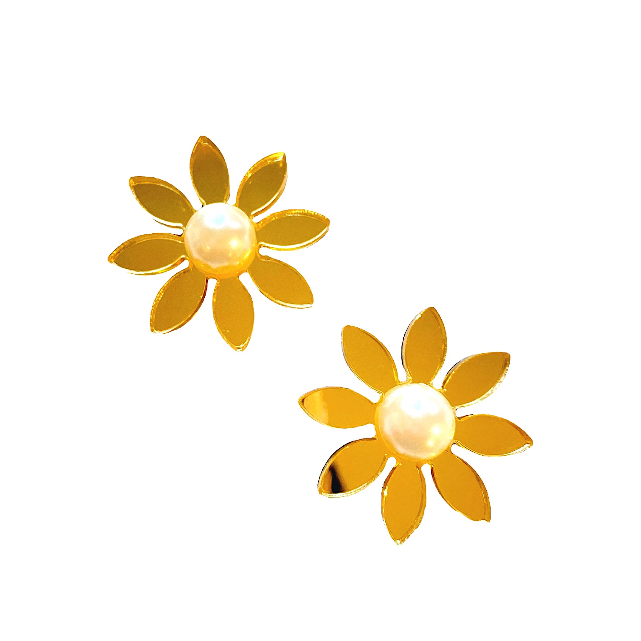Golden Daisy Studs